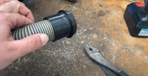 How to Unclog a Vacuum Hose