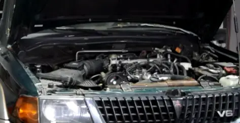 How To Check For Vacuum Leaks With Brake Cleaner - Cleaning Beasts