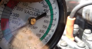 How To Set Timing With A Vacuum Gauge