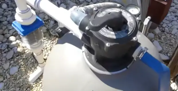 How To Vacuum A Pool With Two Skimmers