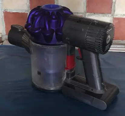 how long does the dyson battery last