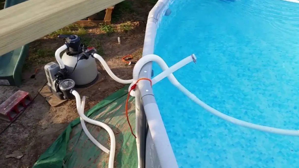 Why does my pool vacuum loses suction? Cleaning Beasts