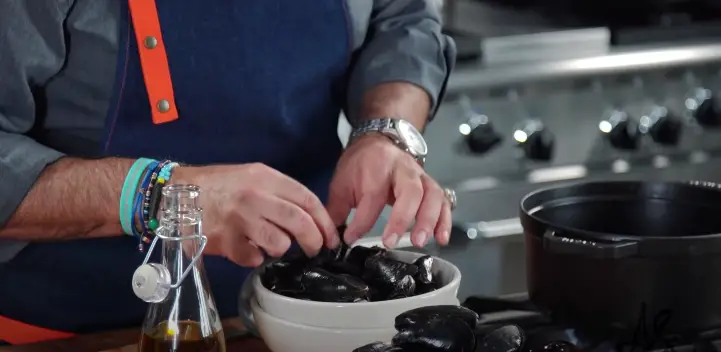 How Long do Vacuum Packed Mussels Last - Cleaning Beasts