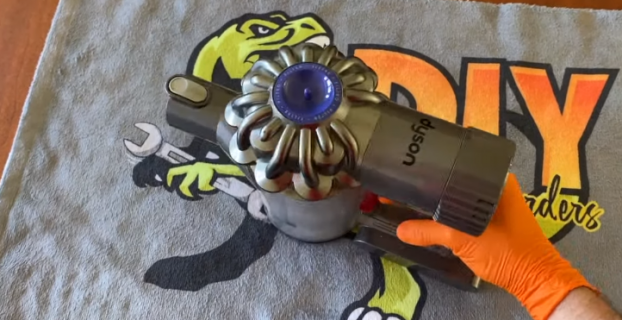 Why does My Dyson Vacuum Start and Stop